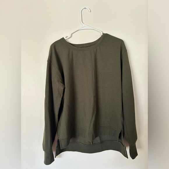 Victoria’s Secret Sport Olive Green Crew Neck - Picture 1 of 7